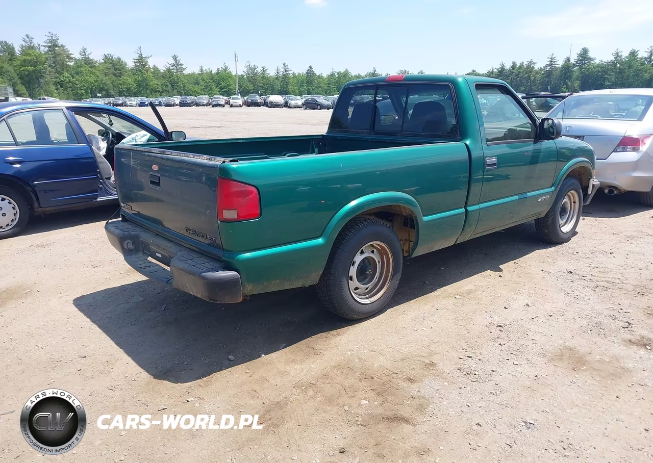 1999 Chevrolet S-10 VIN:1GCCS1443X8152487 - 4