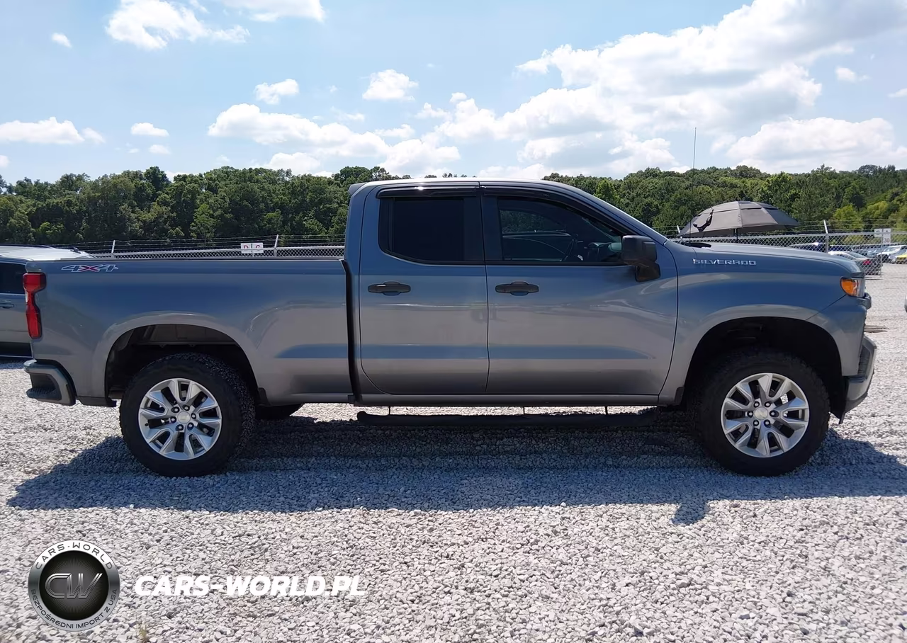 2019 Chevrolet Silverado 1500 Custom VIN:1GCRYBEF9KZ214783 - 13
