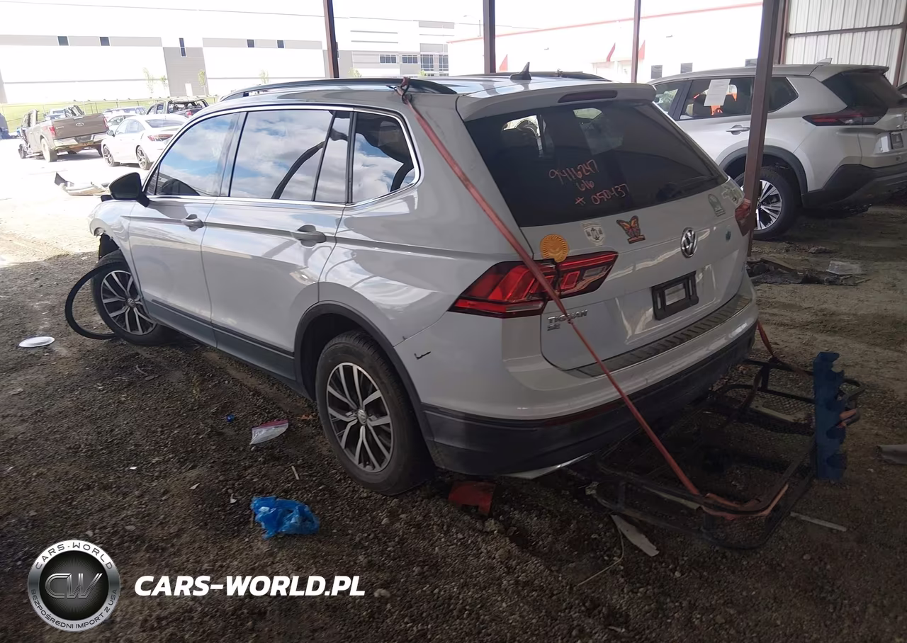 2019 Volkswagen Tiguan 2.0T Se-2.0T Sel-2.0T Sel R-Line-2.0T Sel R-Line Black VIN:3VV3B7AX5KM050437 - 3