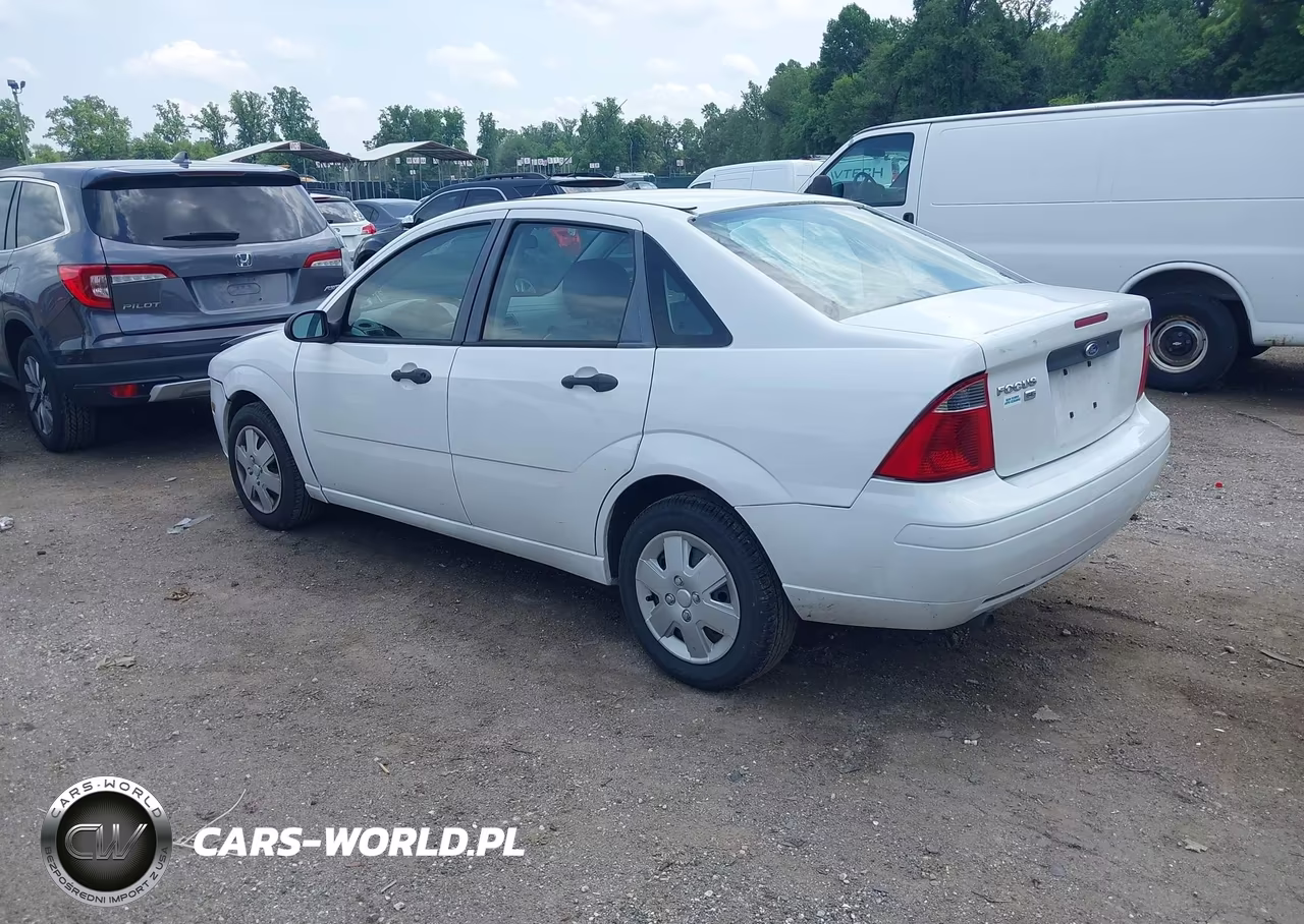 2007 Ford Focus S-Se-Ses VIN:1FAHP34N17W270258 - 3