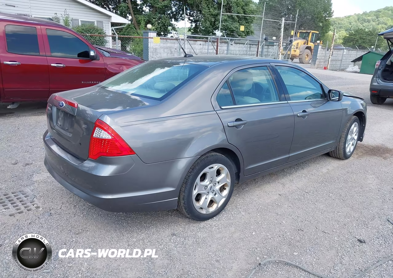 2010 Ford Fusion Se VIN:3FAHP0HA0AR396076 - 4