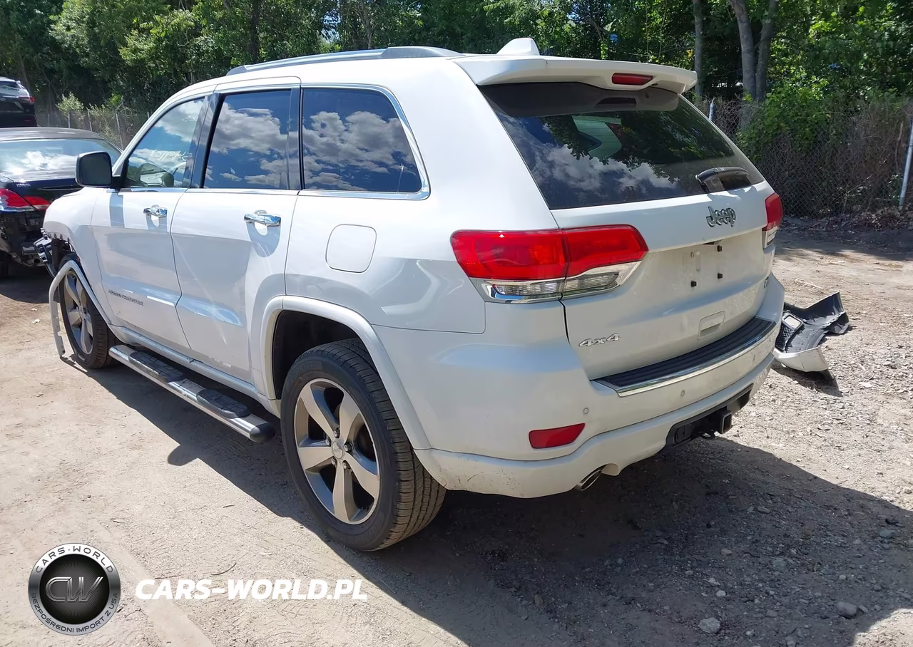2015 Jeep Grand Cherokee Overland VIN:1C4RJFCG6FC611304 - 3