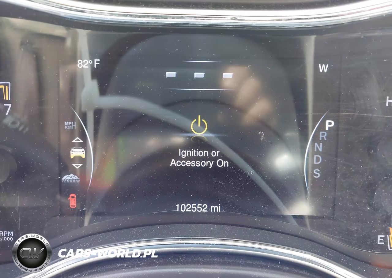 2015 Jeep Grand Cherokee Overland VIN:1C4RJFCG6FC611304 - 7