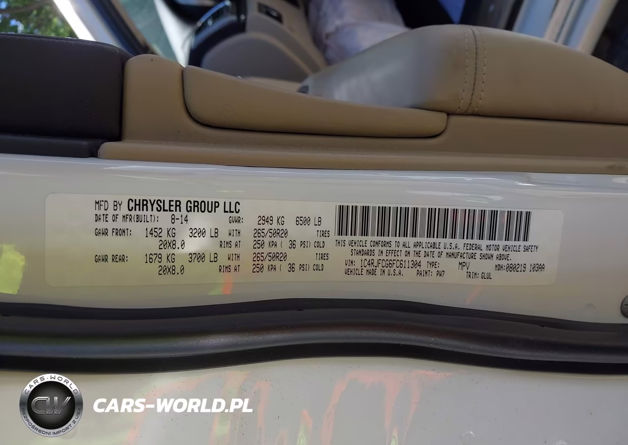 2015 Jeep Grand Cherokee Overland VIN:1C4RJFCG6FC611304 - 9