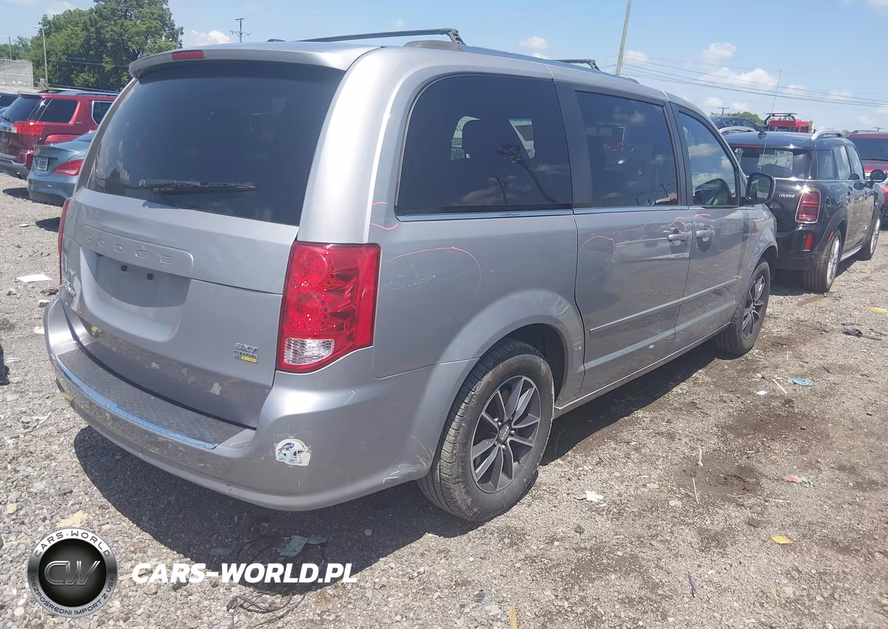 2017 Dodge Grand Caravan Sxt VIN:2C4RDGCG0HR772447 - 4