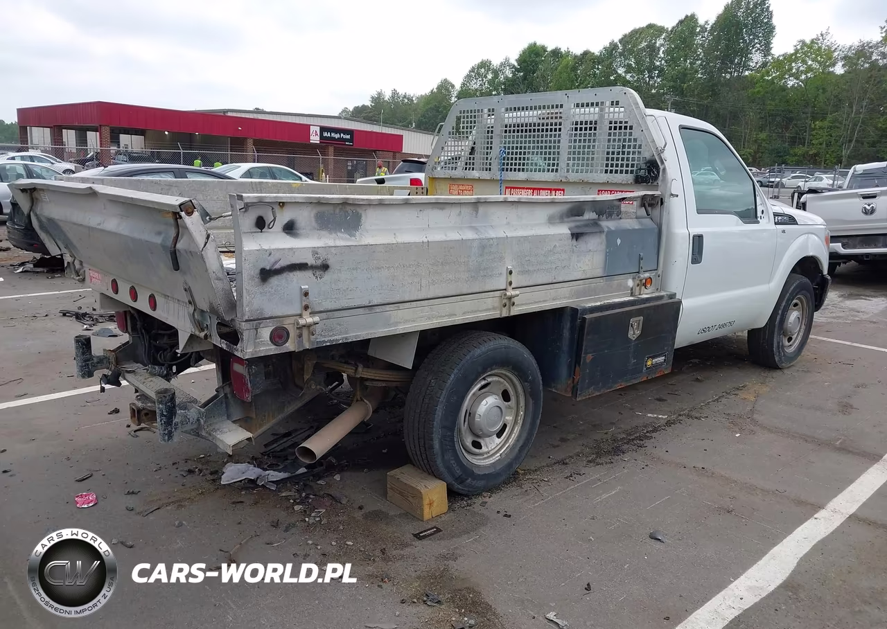 2012 Ford F-250 Xl VIN:1FDBF2A68CEB45313 - 4