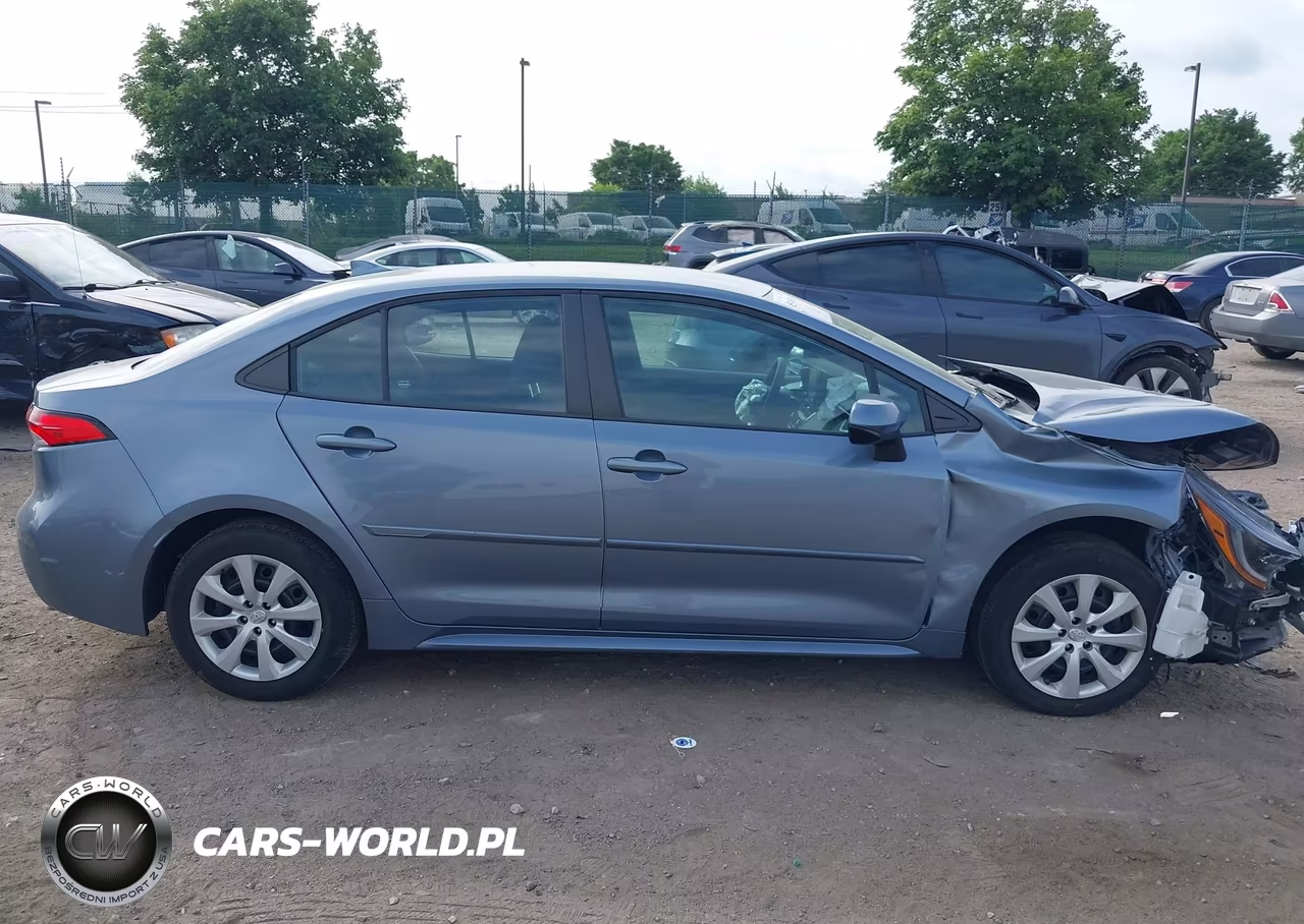 2022 Toyota Corolla Le VIN:5YFEPMAE2NP281797 - 14