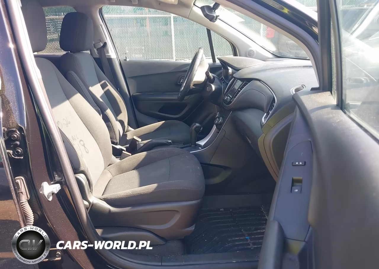 2020 Chevrolet Trax Awd Ls VIN:KL7CJNSB8LB319612 - 5