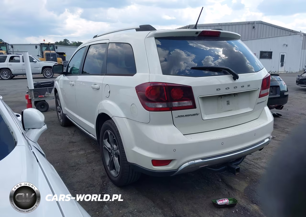 2017 Dodge Journey Crossroad Plus VIN:3C4PDCGB4HT612504 - 3