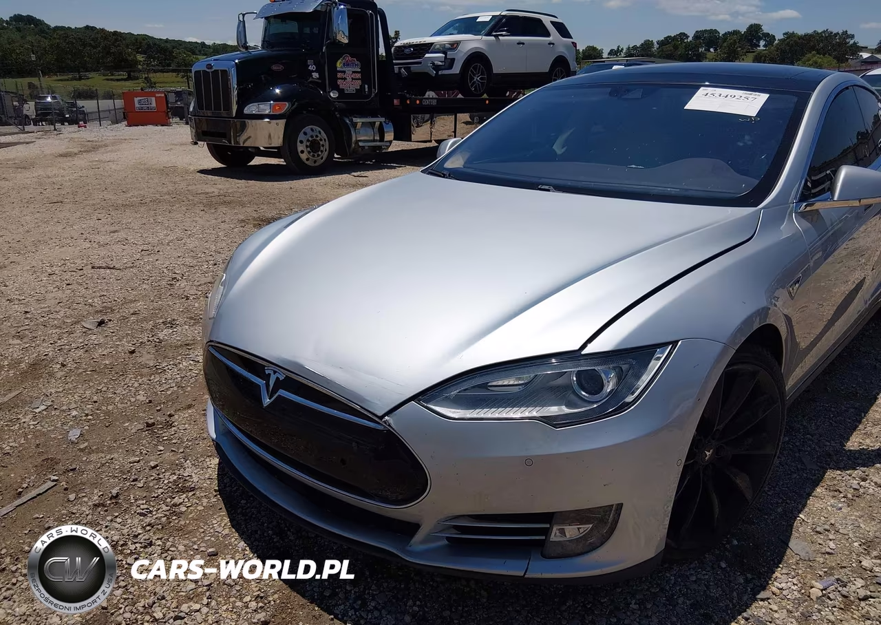 2015 Tesla Model S 70D-85D-P85D VIN:5YJSA1E27FF116425 - 6