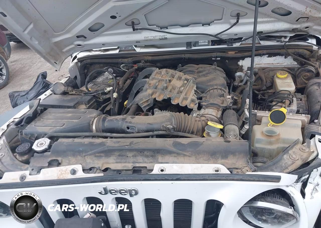 2015 Jeep Wrangler Unlimited Sport VIN:1C4BJWDG6FL536667 - 10