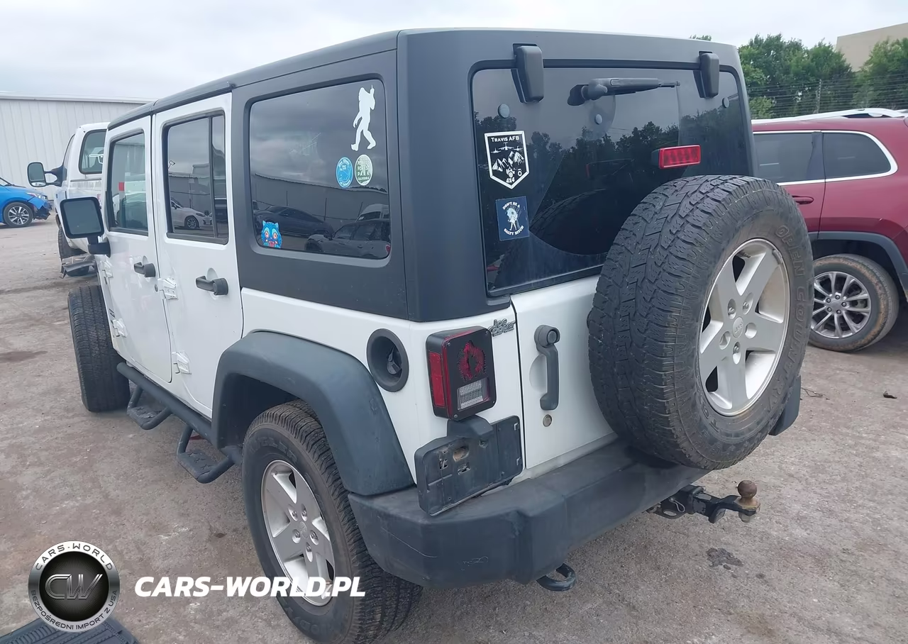 2015 Jeep Wrangler Unlimited Sport VIN:1C4BJWDG6FL536667 - 3