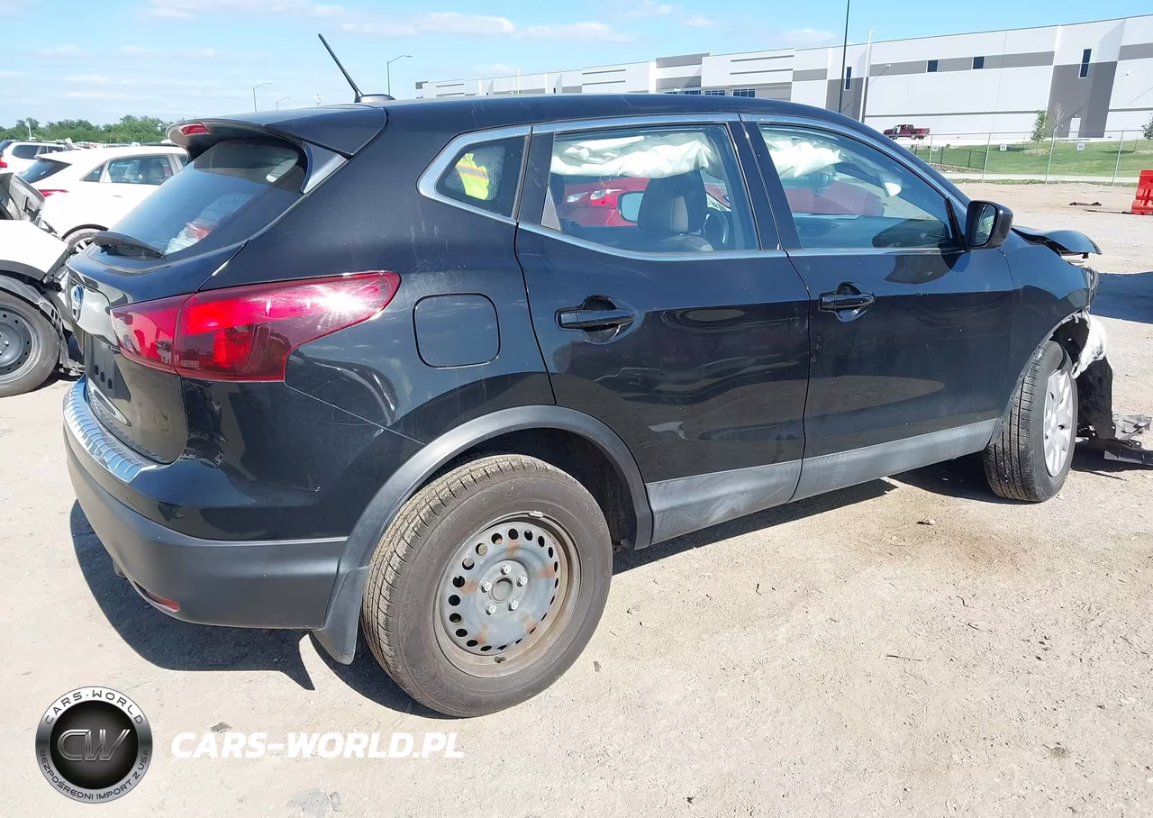 2019 Nissan Rogue Sport S VIN:JN1BJ1CP4KW232026 - 4