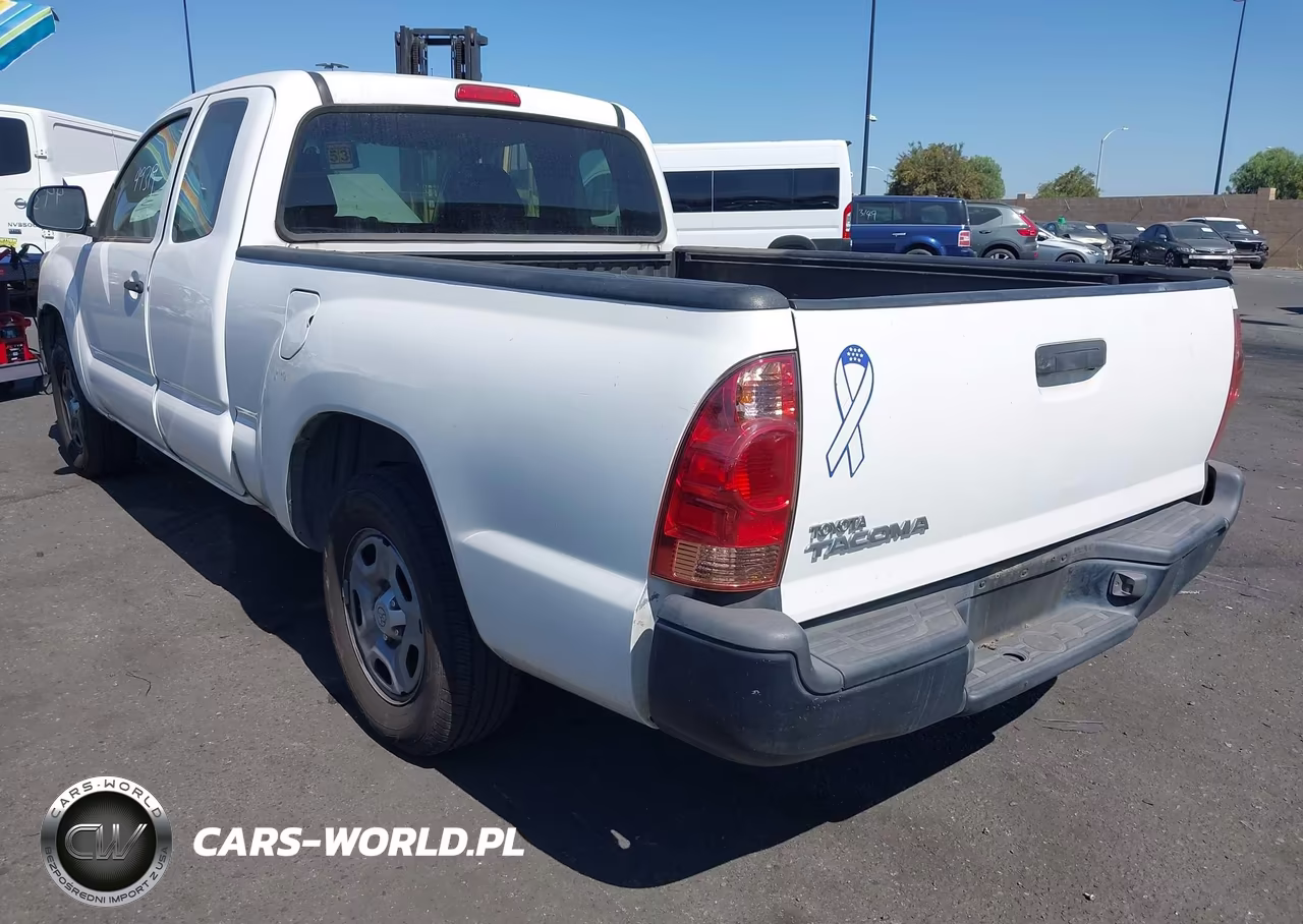 2015 Toyota Tacoma VIN:5TFTX4CN3FX067294 - 3