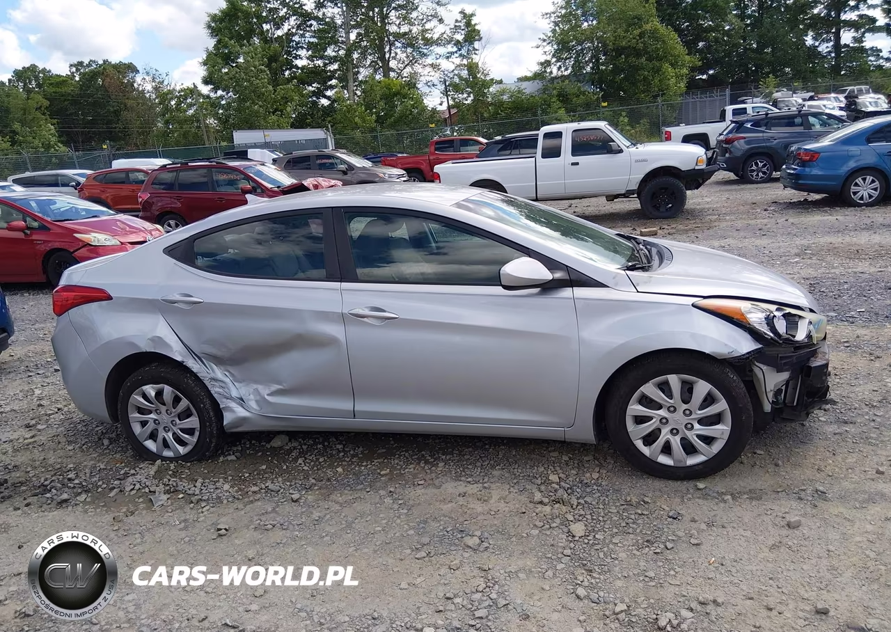 2011 Hyundai Elantra Gls VIN:5NPDH4AE0BH034988 - 13