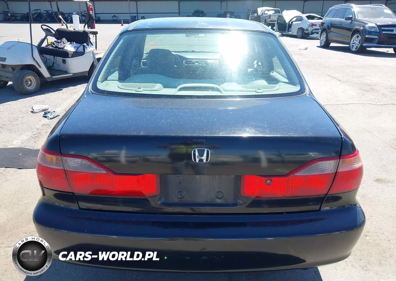 2000 Honda Accord 2.3 Lx VIN:1HGCG6653YA099046 - 16