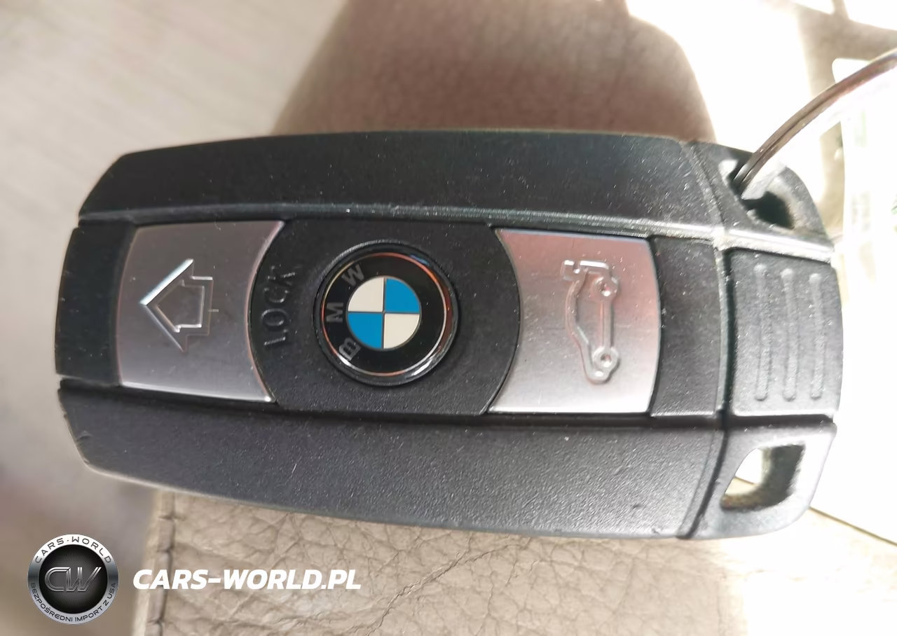 2010 BMW 528I xDrive VIN:WBANV1C54AC388819 - 11