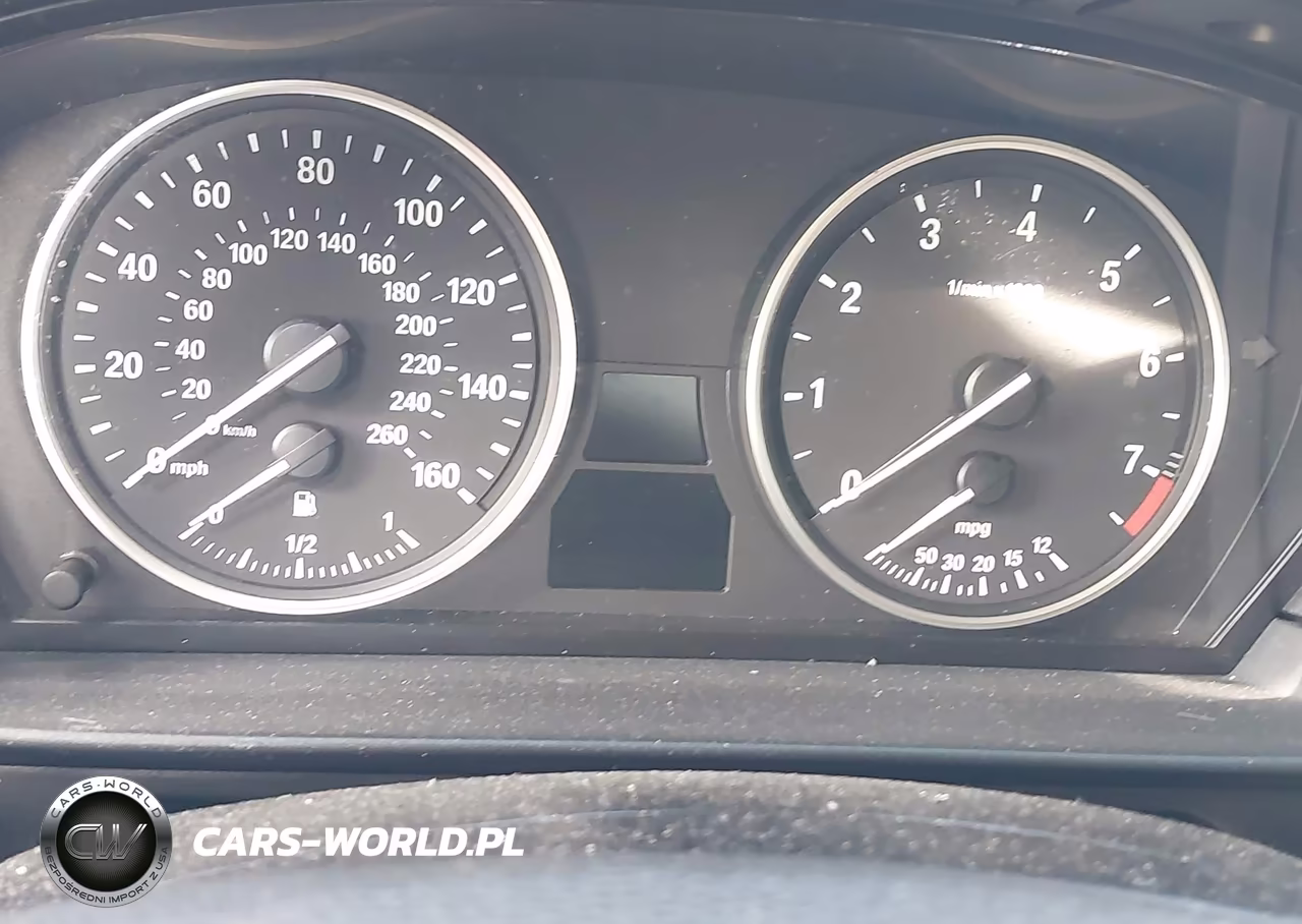 2010 BMW 528I xDrive VIN:WBANV1C54AC388819 - 15