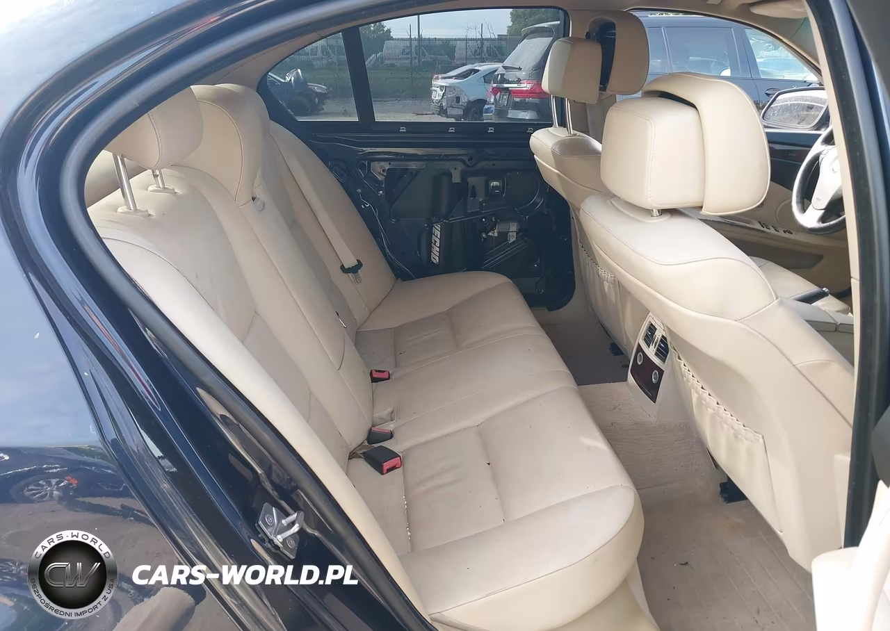 2010 BMW 528I xDrive VIN:WBANV1C54AC388819 - 8