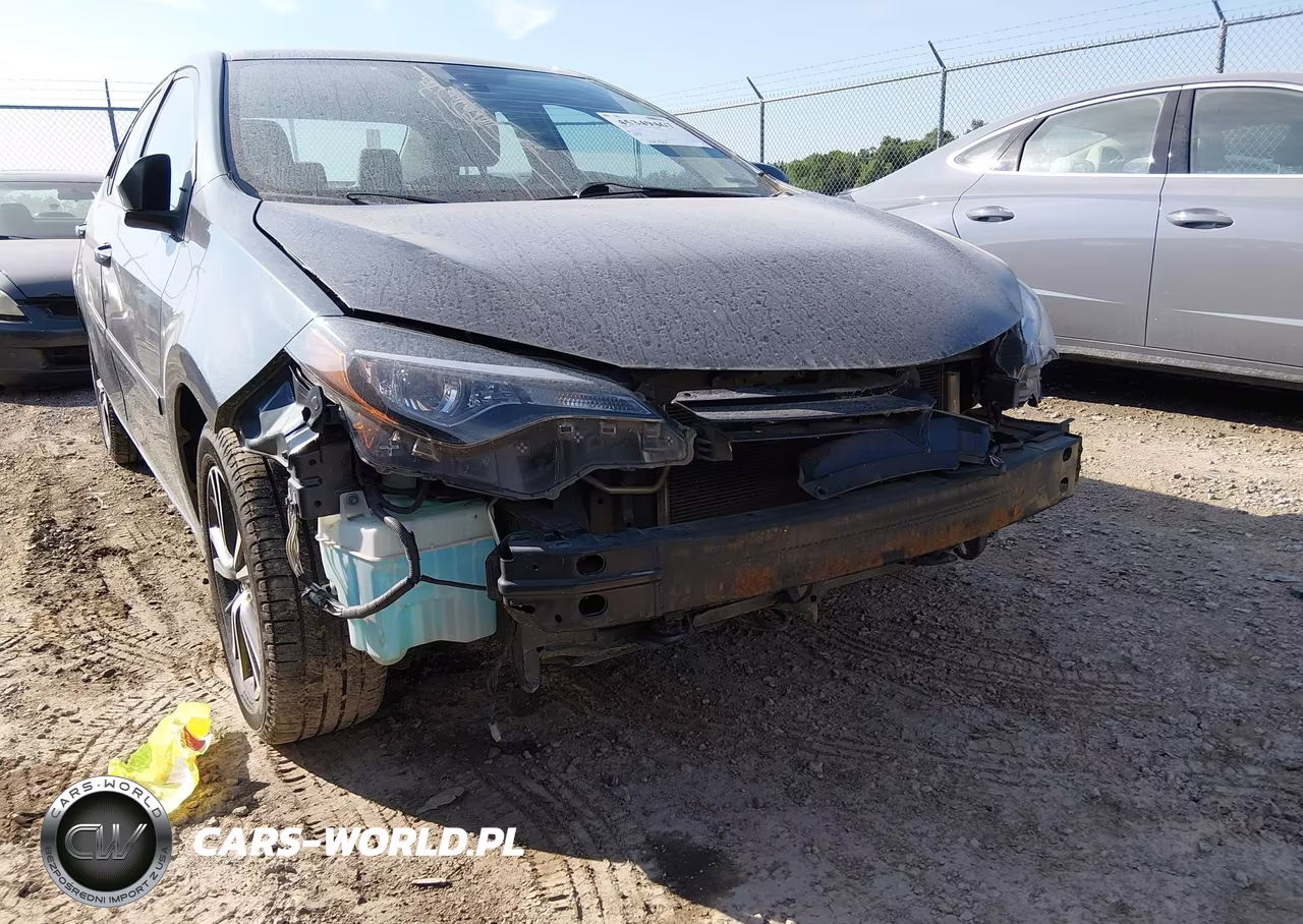 2017 Toyota Corolla Le VIN:2T1BURHE8HC911163 - 6