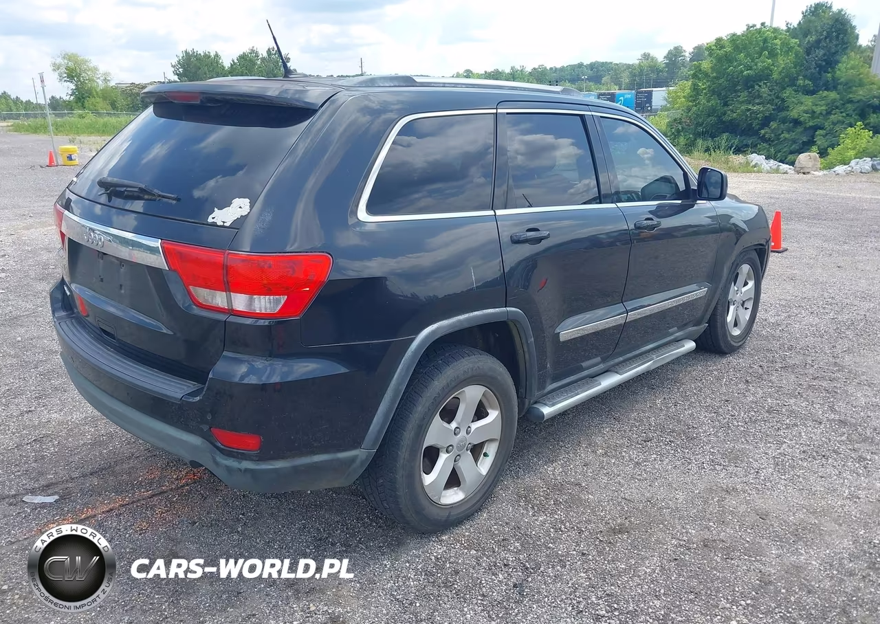 2012 Jeep Grand Cherokee Laredo VIN:1C4RJEAG2CC142561 - 4