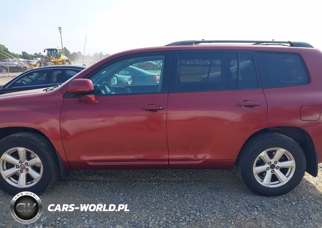 2010 Toyota Highlander Base V6 VIN:5TDBK3EH2AS025578 - 14