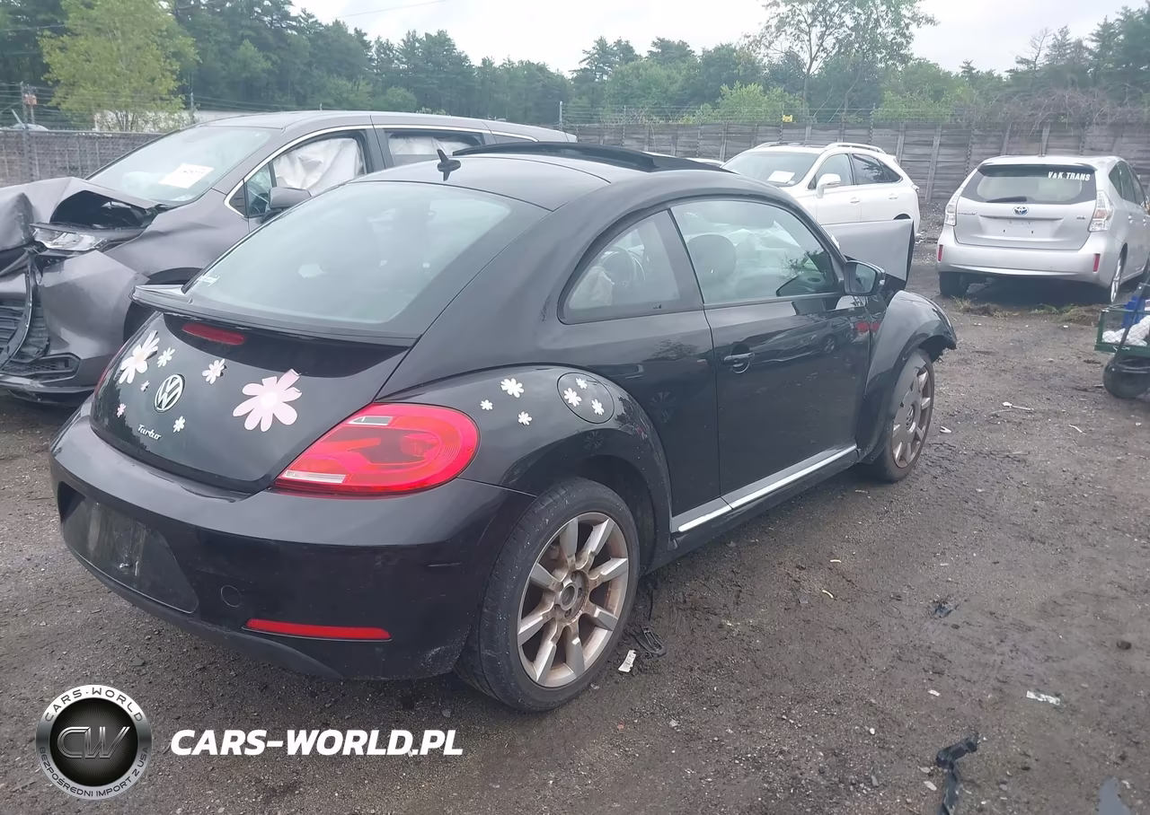 2016 Volkswagen Beetle 1.8T Sel VIN:3VWJ17AT2GM604463 - 4