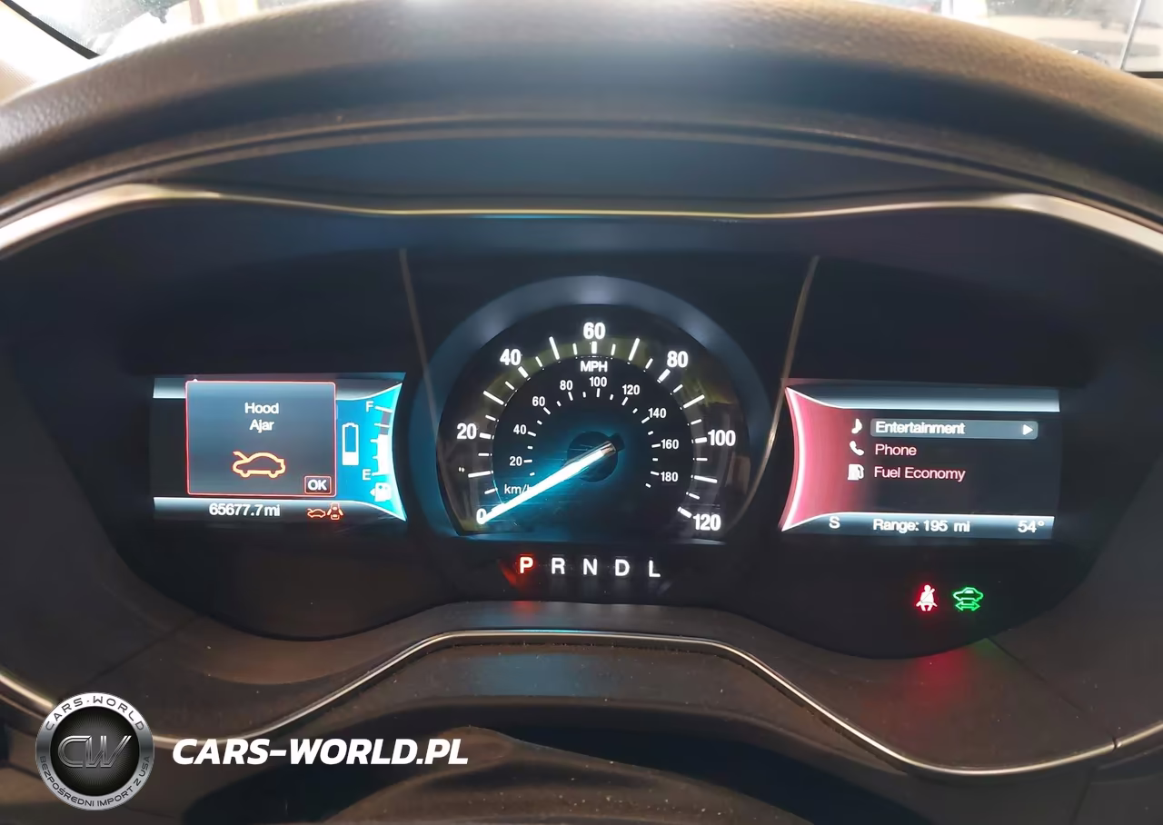 2018 Ford Fusion Energi Titanium VIN:3FA6P0SU0JR259911 - 7