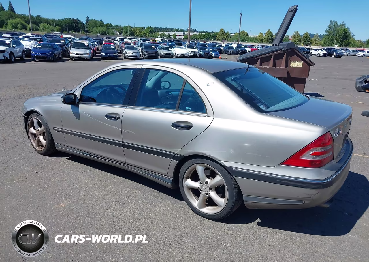 2005 Mercedes-Benz C 230 Kompressor Sport VIN:WDBRF40J55F551310 - 3