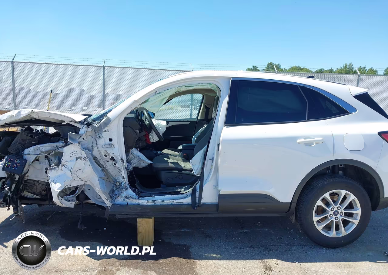 2020 Ford Escape Se VIN:1FMCU0G66LUA39471 - 15