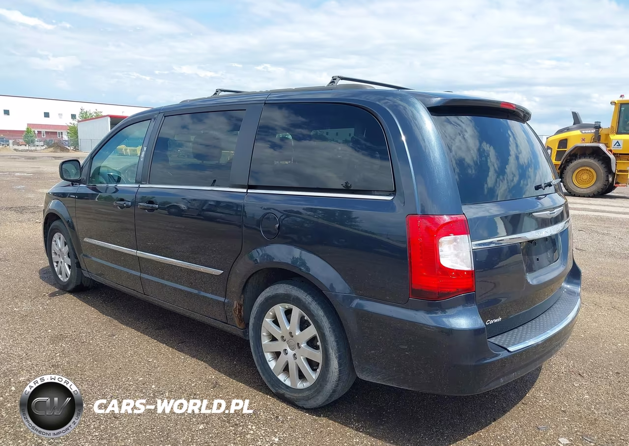 2013 Chrysler Town & Country Touring VIN:2C4RC1BG5DR649125 - 3