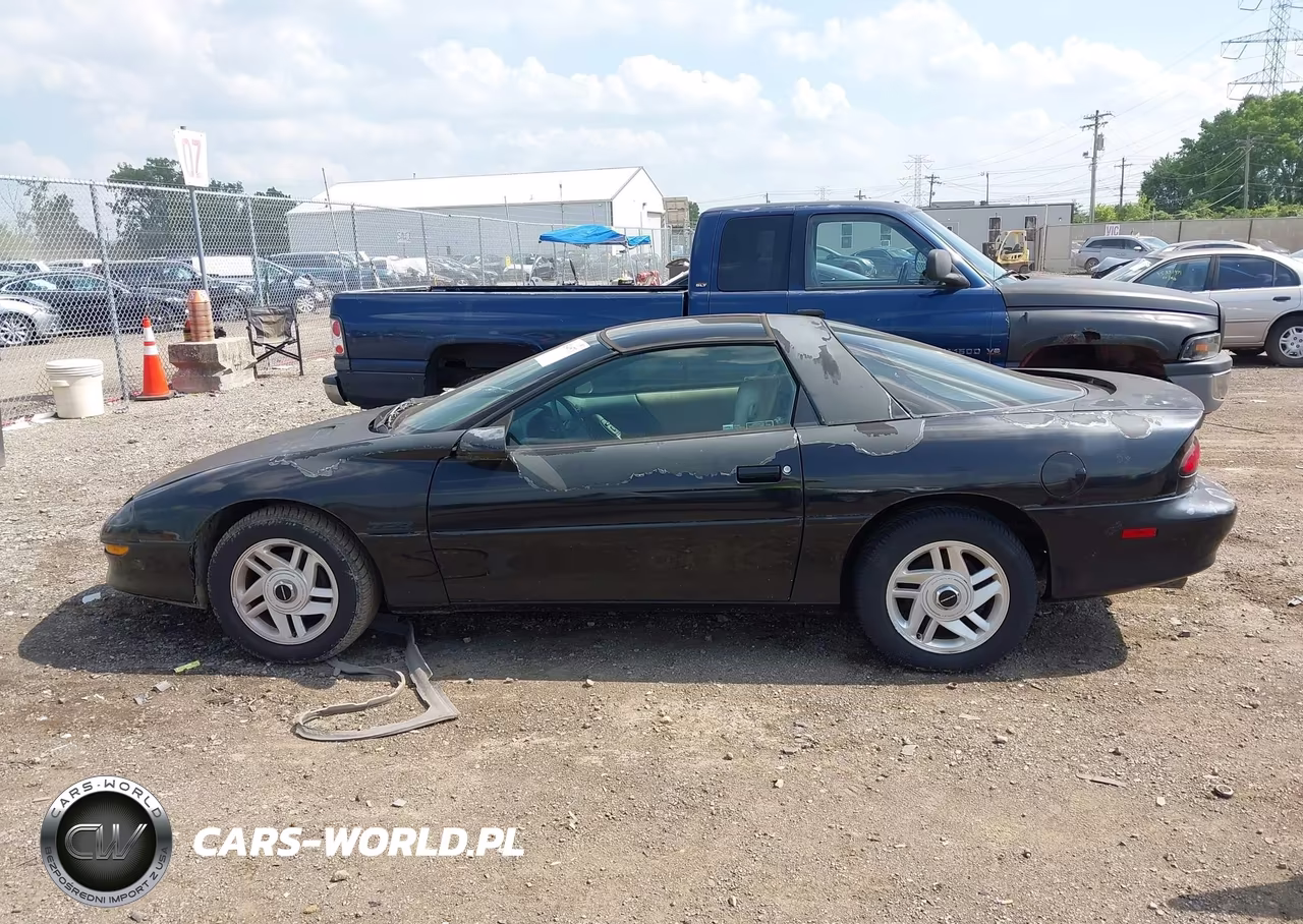 1995 Chevrolet Camaro Z28 VIN:2G1FP22P2S2174061 - 14
