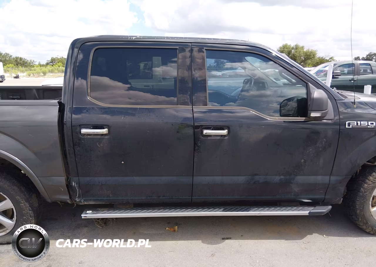 2018 Ford F-150 Xlt VIN:1FTEW1CP4JKC40001 - 13