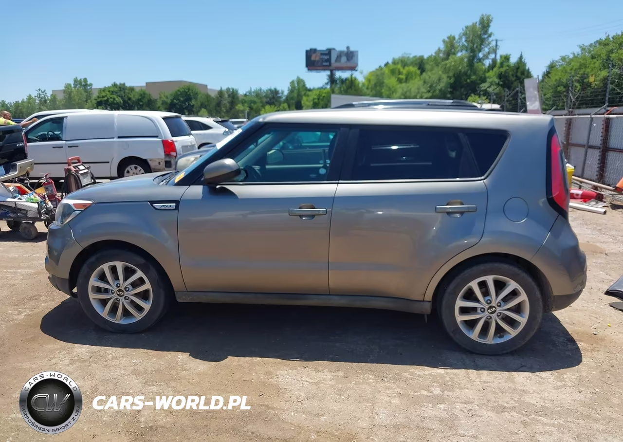 2017 Kia Soul + VIN:KNDJP3A55H7448345 - 15