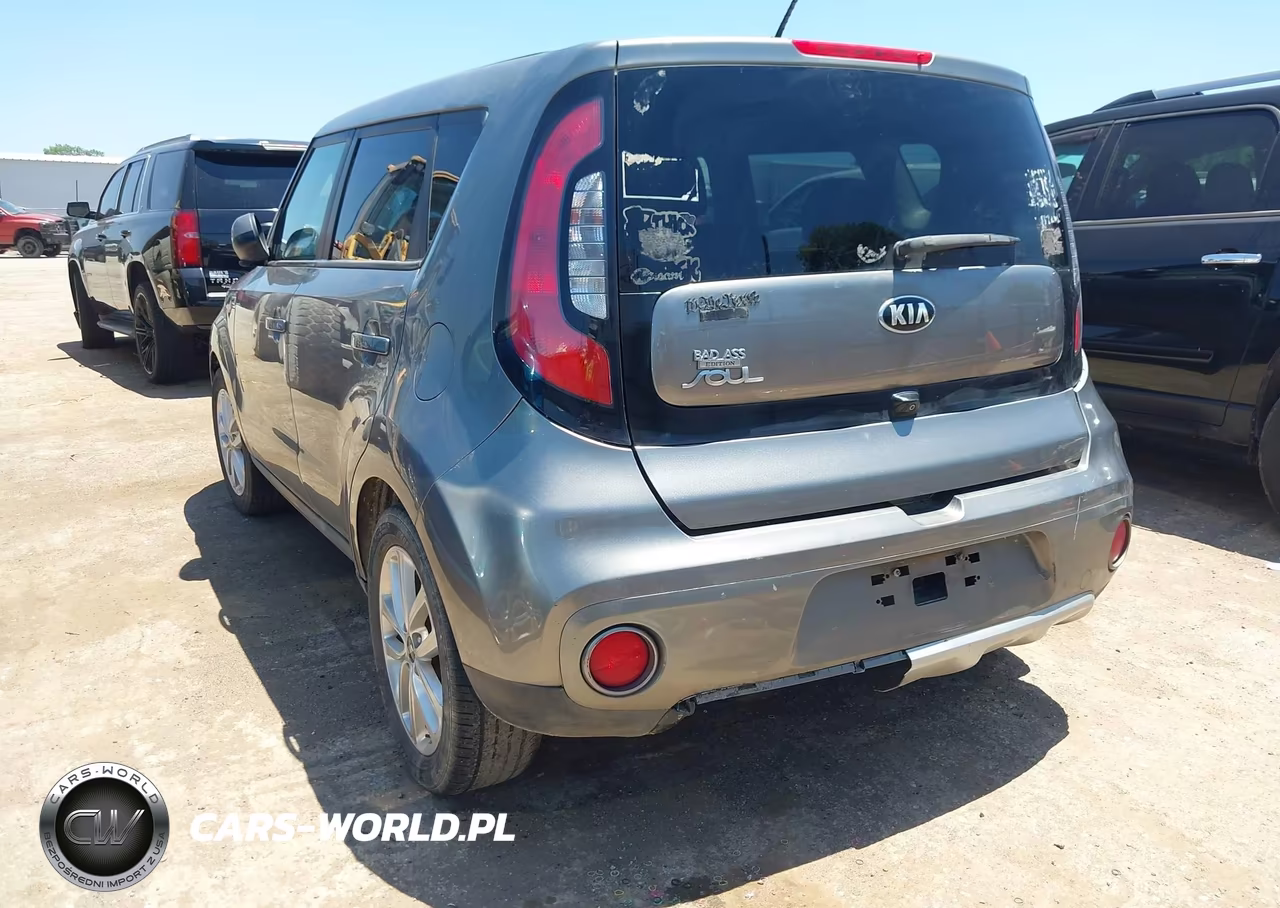 2017 Kia Soul + VIN:KNDJP3A55H7448345 - 3