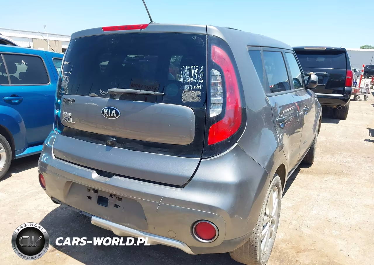 2017 Kia Soul + VIN:KNDJP3A55H7448345 - 4