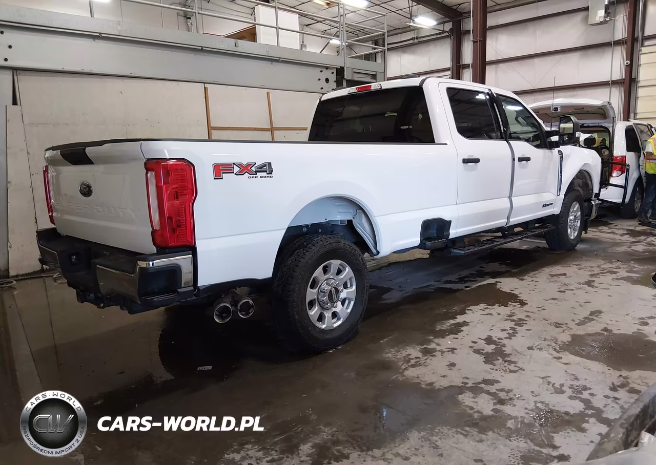 2023 Ford F-250 Xlt VIN:1FT7W2BT8PEC34920 - 4