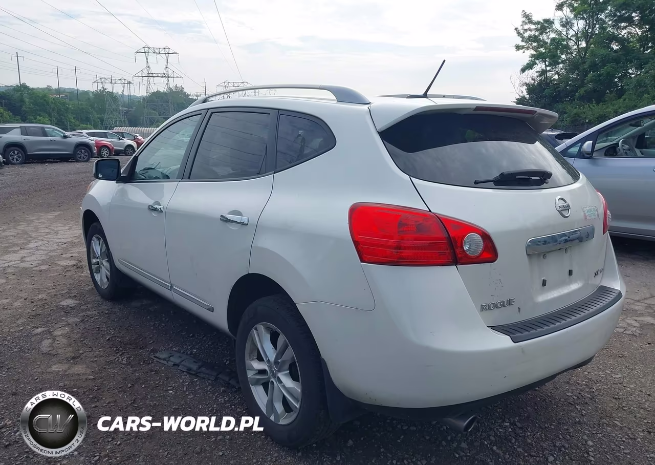 2013 Nissan Rogue Sv VIN:JN8AS5MV1DW620056 - 3