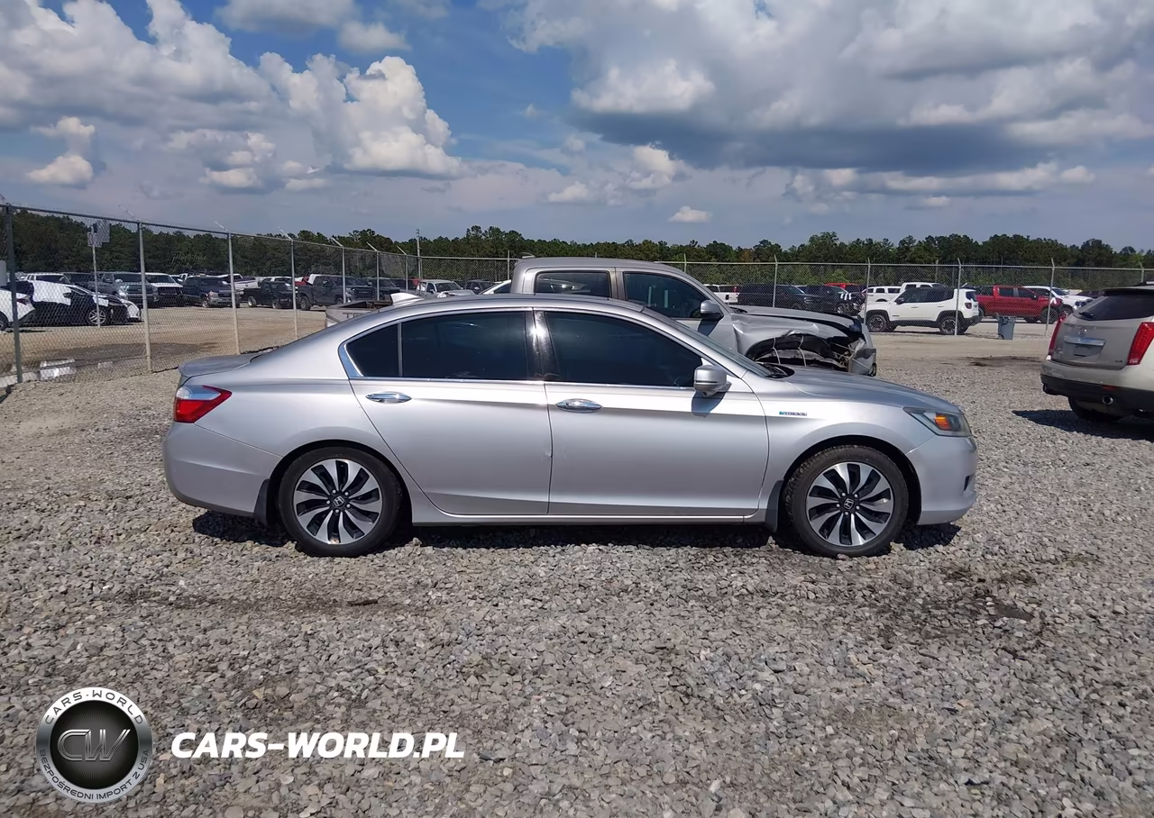 2015 Honda Accord Hybrid Ex-L VIN:1HGCR6F5XFA012590 - 13