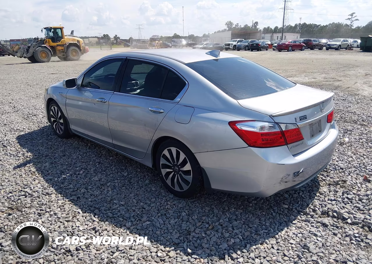 2015 Honda Accord Hybrid Ex-L VIN:1HGCR6F5XFA012590 - 3