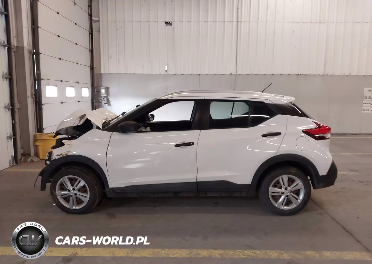 2018 Nissan Kicks S VIN:3N1CP5CU4JL523498 - 15