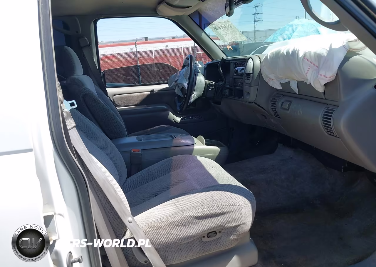 1999 Chevrolet Suburban Lt VIN:3GNFK16R4XG109204 - 5