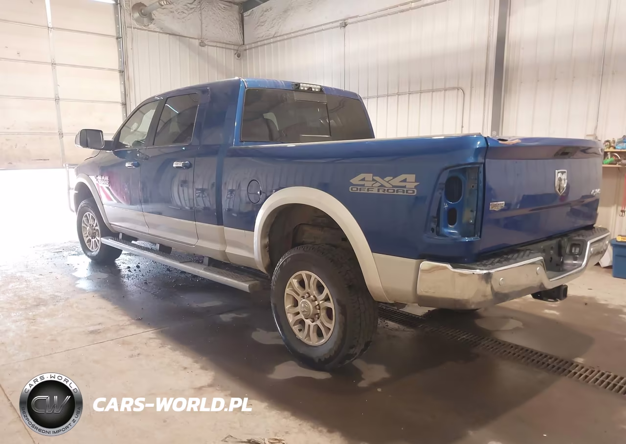 2017 Ram 2500 Laramie 4X4 6'4 Box VIN:3C6UR5NL8HG628636 - 3