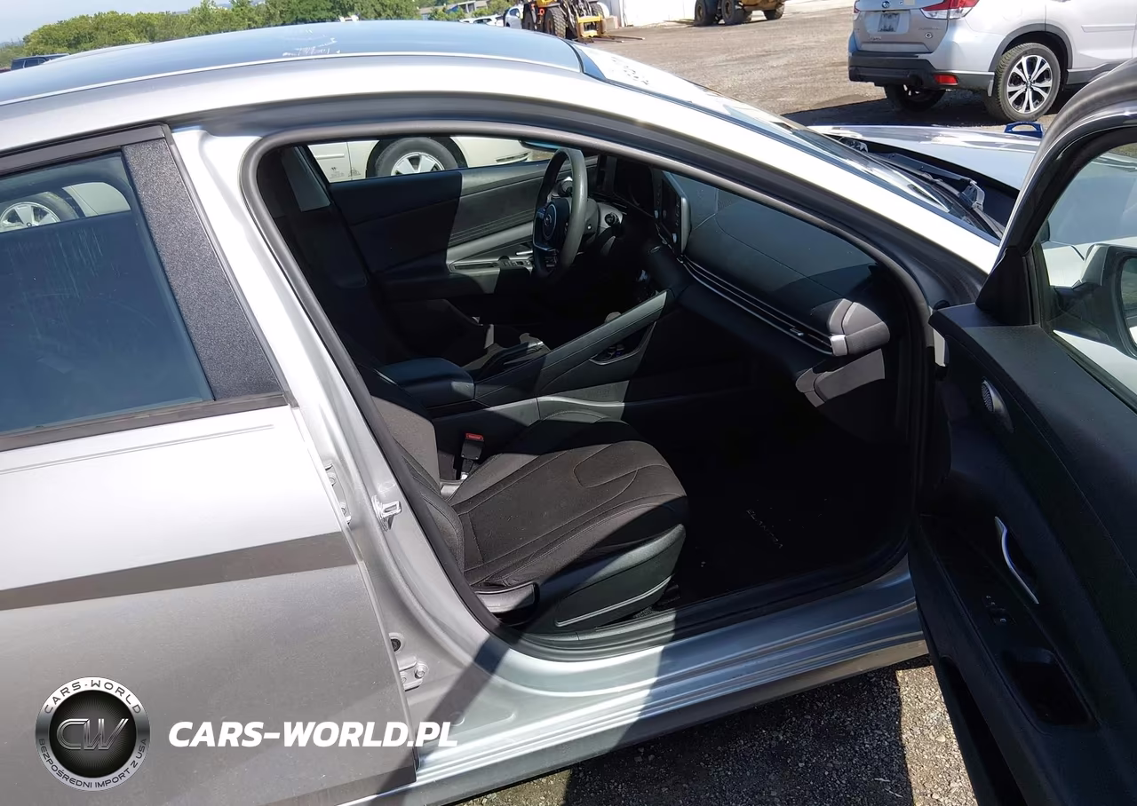 2021 Hyundai Elantra Sel VIN:5NPLM4AG9MH006392 - 5