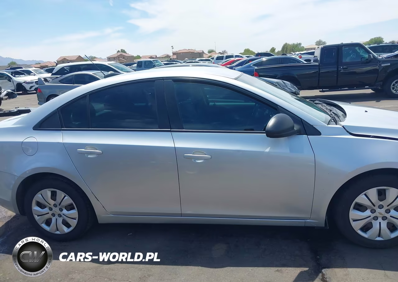 2016 Chevrolet Cruze Limited Ls Auto VIN:1G1PC5SH7G7146590 - 13
