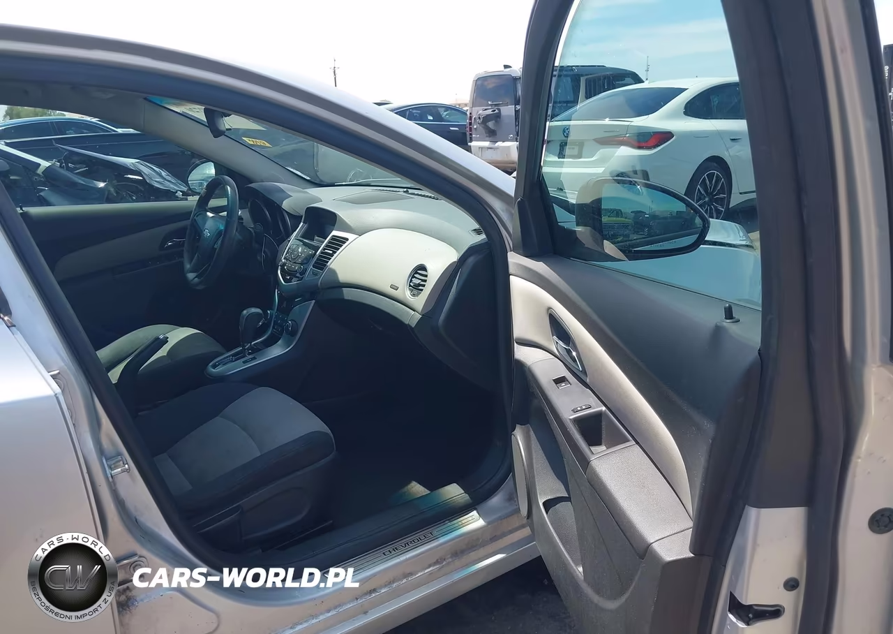 2016 Chevrolet Cruze Limited Ls Auto VIN:1G1PC5SH7G7146590 - 5