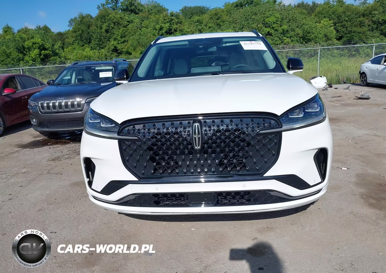 2026 Lincoln Aviator Reserve VIN:5LM5J7XC2TGL12434 - 12