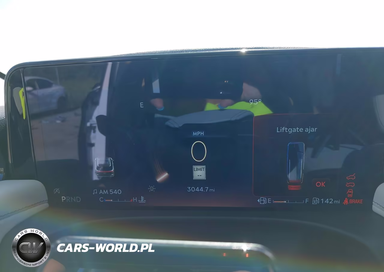 2026 Lincoln Aviator Reserve VIN:5LM5J7XC2TGL12434 - 7