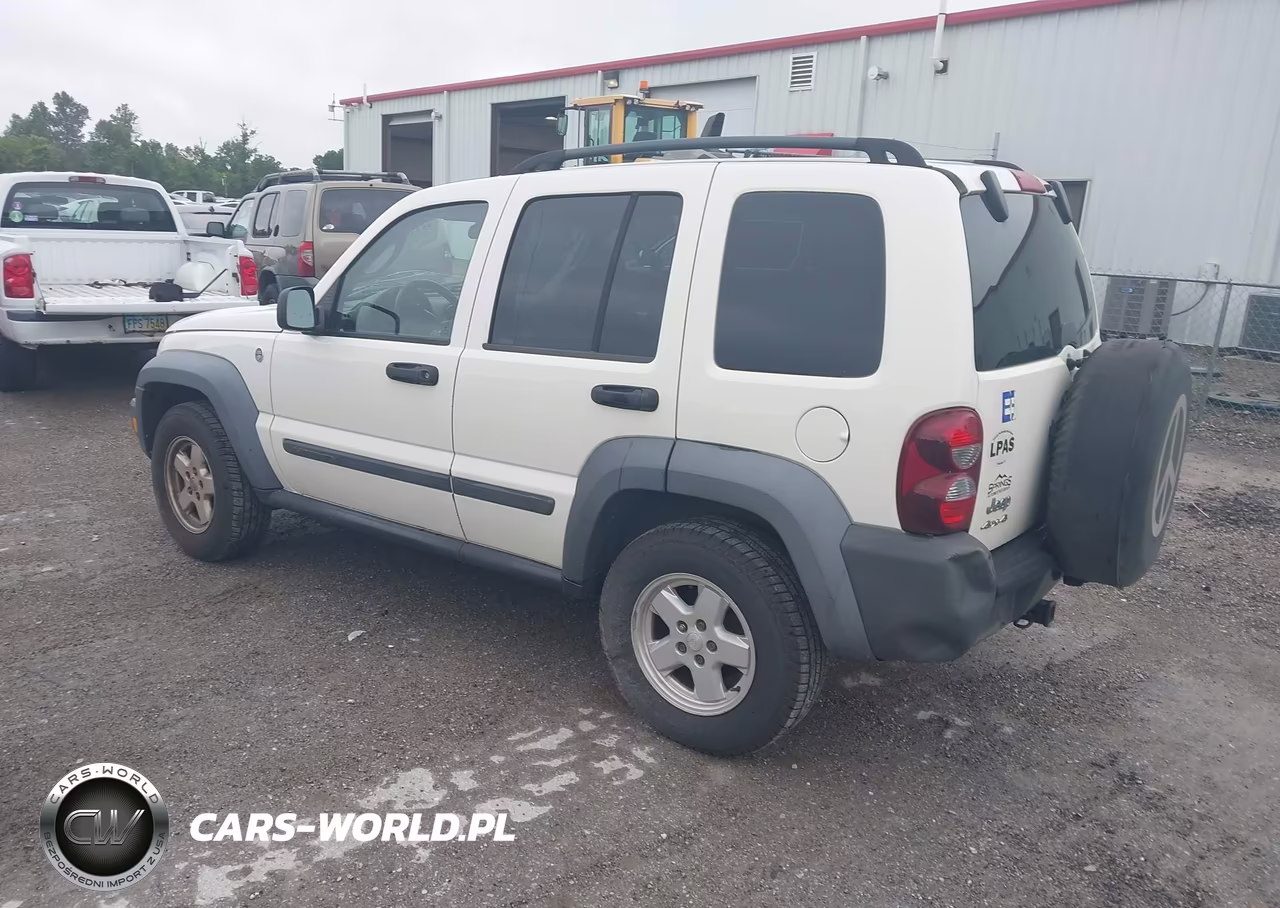 2007 Jeep Liberty Sport VIN:1J4GL48KX7W612968 - 3
