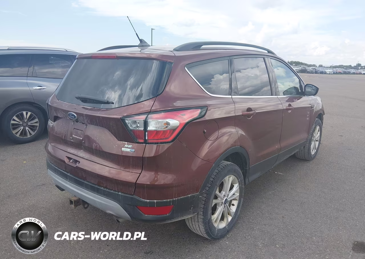 2018 Ford Escape Se VIN:1FMCU9GD2JUC35553 - 4
